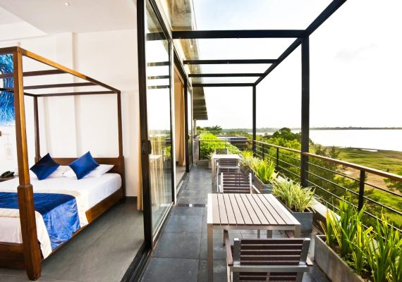 Lake View Deluxe Triple